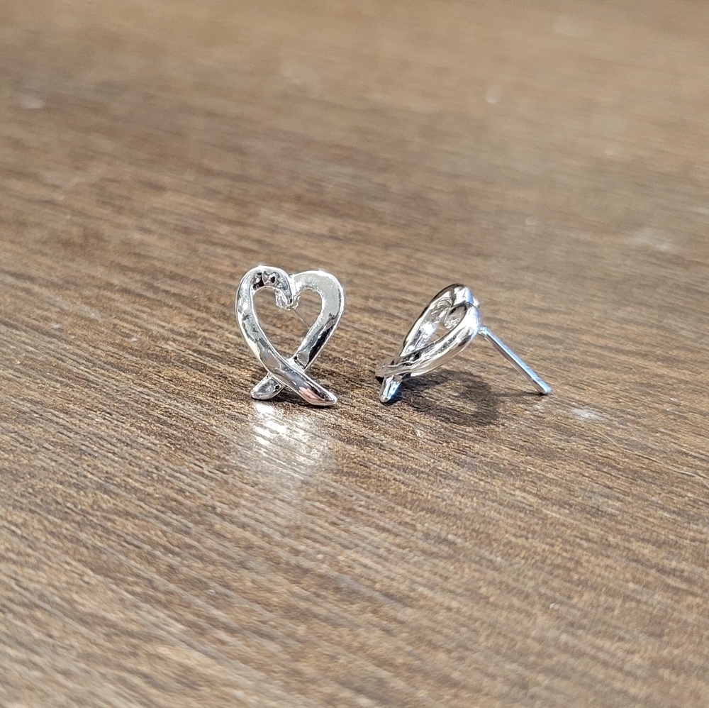 Heart Stud Silver Earrings NEW